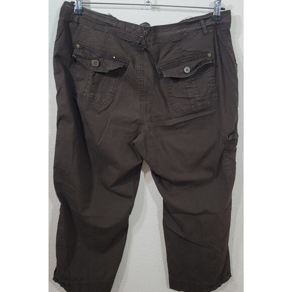 Dressbarn Brown Flat Front Cargo Cropped Pant 16 Lightweight Side Pocket Stretch - Picture 7 of 7